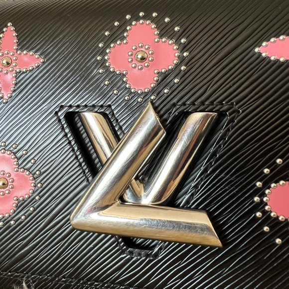 LOUIS VUITTON Epi Flowers Twist Shoulder Bag MM Black Bois de Rose - LE - Picture 14 of 14